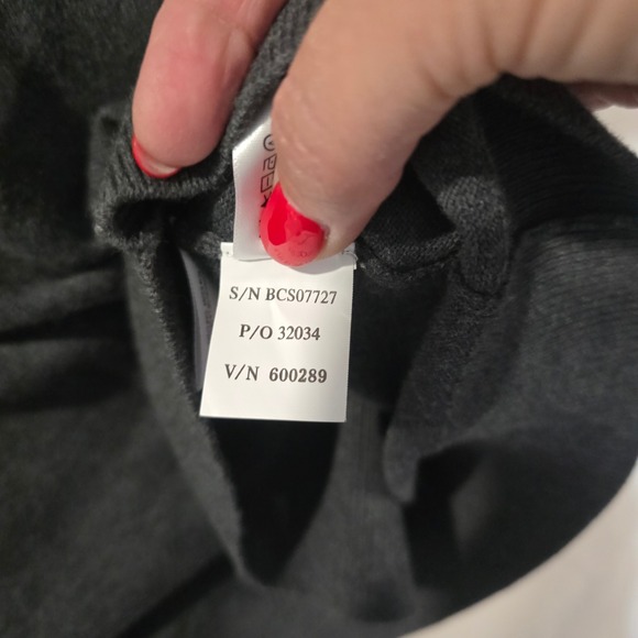 Cutter and Buck Mens Dark Gray V Neck Sleeveless Sweater Vest Clemson Tigers 2XB - Picture 5 of 5